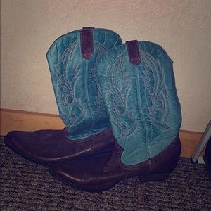 CUTE BOOTS! Worn once. They are so fun! Must have